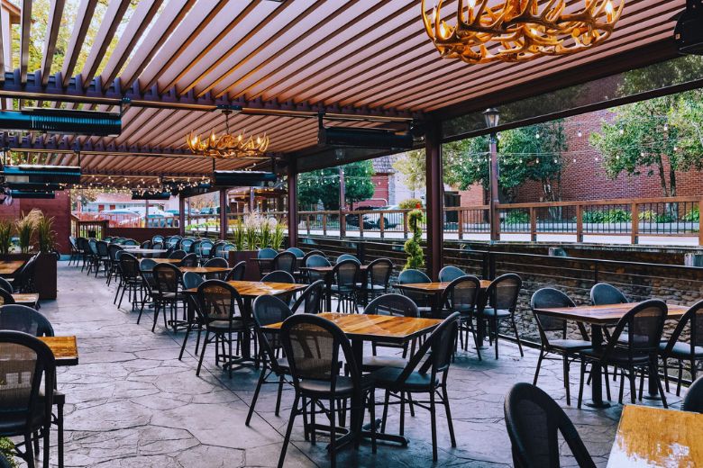 9 Local Restaurants to Try in Gatlinburg